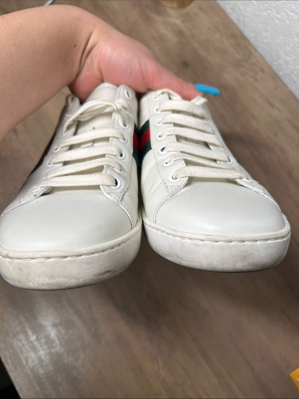 White Leather Sneakers with Green and Red Stripe Casual Shoes - Picture 8 of 8